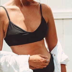 Gnash Teardrop Crop - Black